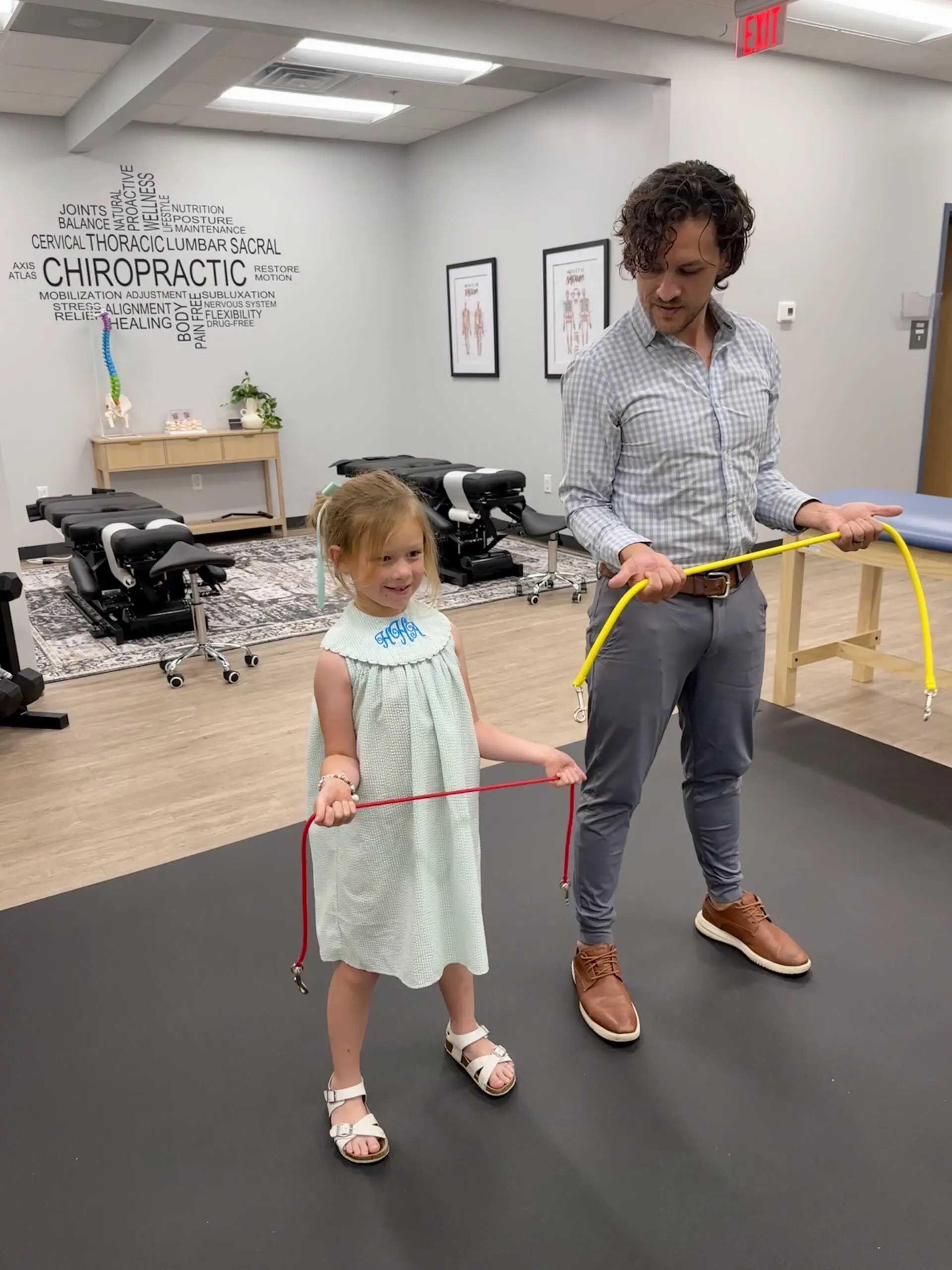 Chiropractic neck pain treatment session at Southern Spine Family Chiropractic focused on restoring mobility and well-being.